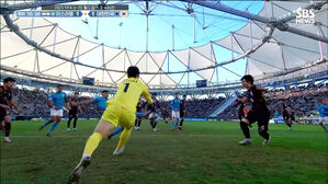 [U-20] 이스라엘의 날카로운 세트피스…김준홍 골키퍼의 선방