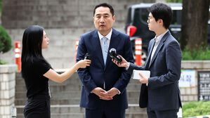 '조국 정경유착' 주장한 강용석, 명예훼손 벌금 500만 원