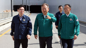 이상민 장관, 오송 지하차도 현장 방문&hellip;"사고 원인 철저 규명"