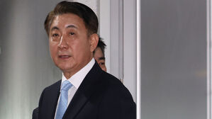 이동관 방통위원장 후보자, 공식 업무보고 시작