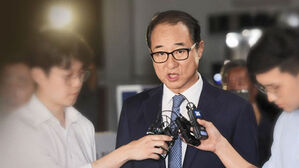 검찰, '돈 봉투 의혹' 이성만 의원 소환