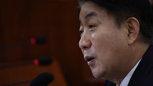 민주 "자격 미달 이동관 사퇴해야"&hellip;국힘 "임명해 방송 정상화"