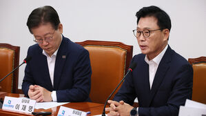 발언하는 박광온 원내대표