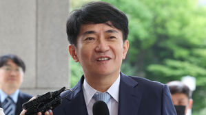 [취재파일] '소신 보수' 이균용 "평등 지향 조직은 퇴보"&hellip;김명수 6년 되돌리나