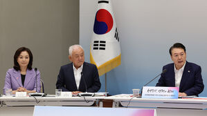국민통합위 1주년 성과보고회서 인사말하는 윤 대통령