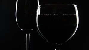 '와인에 세제'&hellip;유대인 부부 몰래 유해물질 넣은 보모 기소