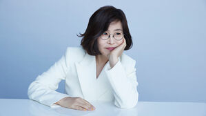 '국민가수' 이선희 결국 검찰행&hellip;가족들도 법카 '펑펑'