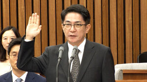 국회, 이균용 대법원장 후보자 임명동의안 보고서 채택 논의