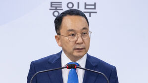 통일부 "북 주민 추정 사체 26일 인도 원해…북, 입장 알려달라"