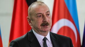 아제르바이잔, 프랑스인 간첩 혐의 체포