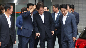 영장심사 위해 법원으로 출발하는 이재명 대표