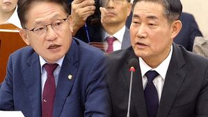 [영상] "과한 표현 있었다" 문재인 전 대통령 겨냥 발언 사과한 신원식 국방부 장관 후보자