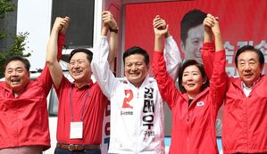 강서구 달려간 여당&hellip;"김태우 되면 대통령도 서울시장도 밀어줄 것"