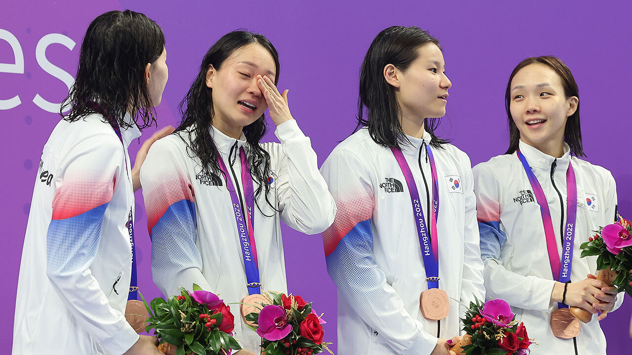 한국 여자계영 800m, 한국신 세우며 '감격의 3위'
