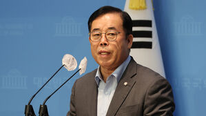 "포털 '다음'서 축구 한중전 중국 응원 91%&hellip;댓글에 국적 표기해야"