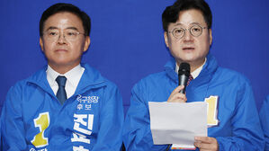 홍익표 "유인촌 '김윤아 신중해야' 발언이 블랙리스트&hellip;민주당이 이영애 문제삼나?"