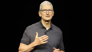 팀 쿡 애플 CEO "기후변화보다 더 큰 위기 없어"