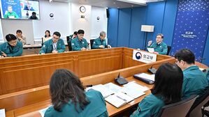 이스라엘 단기 체류 국민 218명 항공편 · 육로 이용 빠져나와