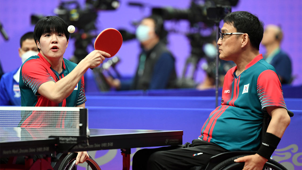 공격하는 장영진·주영대 (사진=사진공동취재단, 연합뉴스)