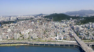 '역대급 재개발' 한남3구역 이주 개시&hellip;뉴타운 지정 후 20년만