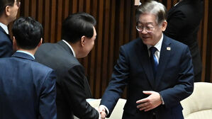 민주 "윤 대통령, 총선 결과 직접 사과하고 이재명 만나야"