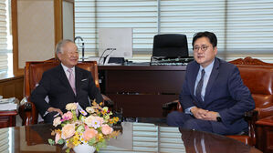 홍익표, 경총 방문해 "노란봉투법 의견 주길"