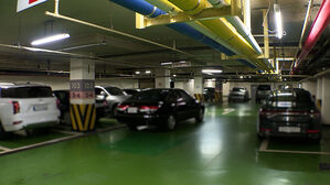 [뉴스딱] 주차 시비 끝 나갈 길 막고 떠난 운전자…무죄 받은 이유