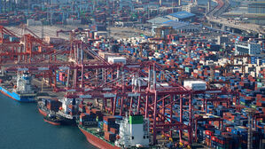 블룸버그 칼럼 "한국 경제, 연초 비관론과 달리 고무적"