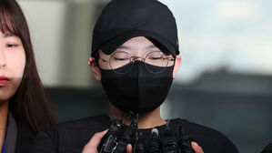 '30억대 사기' 전청조 징역 15년 구형&hellip;"호화생활 목적 범행"