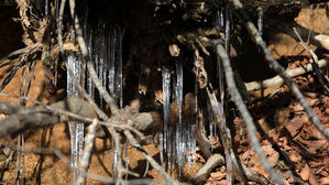 내일 날씨, 아침 기온 영하로 '뚝'…곳곳 서리 · 얼음도