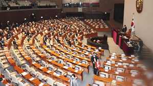 탄핵안 2라운드&hellip;철회&middot;재발의 vs 법적 대응