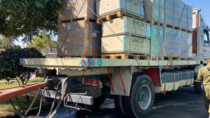 유엔 "하역 장비 연료 떨어져 구호품 들어와도 못 날라"