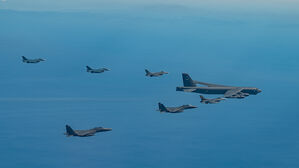한미일, 한반도 인근서 공중훈련&hellip;'핵무장 가능' 미 B-52H 출격