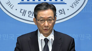 정성호 "선거제, 끌고 가면 민주당 불리&hellip;빨리 혼날 건 혼나야"