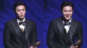 [SBS Star] "I Got Nervous" Kim Seon Ho Makes a Cute Mistake During His Award Acceptance Speech