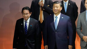 시진핑&middot;기시다, '오염수 문제' 충돌&hellip;교류 확대엔 합의