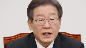 이재명 "부적절 언행, 관용 없이 엄정 대처"&hellip;당내 설화에 경고
