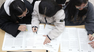 가채점서 고3 수능 만점 소식 '잠잠'&hellip;불수능 논란 이어질 듯