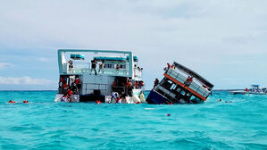 [월드리포트] 바하마행 페리선 침몰 사고…바다로 뛰어든 부부