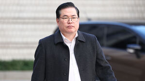"유동규 차량이 1.8초 뒤 진입"&hellip;경찰, '화물차 사고' 종결