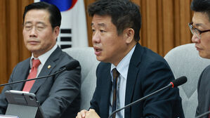 국민의힘 "이른 시일 내 차 보험료 인하안 기대…대형 보험사 앞장서 달라"