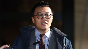허재현 기자, 피의자 조사 출석&hellip;"검찰 조작 수사"