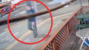 [영상] 술 취해 이유 없이 행인 폭행한 40대 남성 검거
