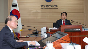 방통위, YTN &middot; 연합뉴스TV 최대 주주 변경 승인 '일단 보류'