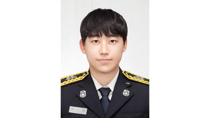 윤 대통령, 제주서 순직 20대 소방관에 1계급 특진 &middot; 훈장 추서