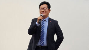 민주당 돈봉투 스폰서' 지목 사업가 "송영길이 고맙다고 했다"