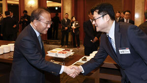 여야 정책위의장-원내수석 협의체 가동&hellip;"시급한 법안 처리"