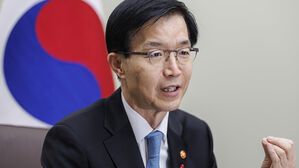 산업장관 "제3국에서 요소 수입 시 차액 지원 추진"