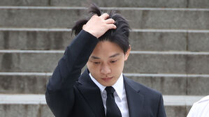 '마약 181회 상습 투약' 유아인 오늘 첫 재판