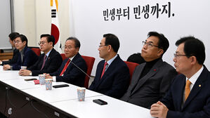 김기현 대표 사퇴 다음 날 열린 국민의힘 중진 의원 연석회의 (사진=공동취재, 연합뉴스)
